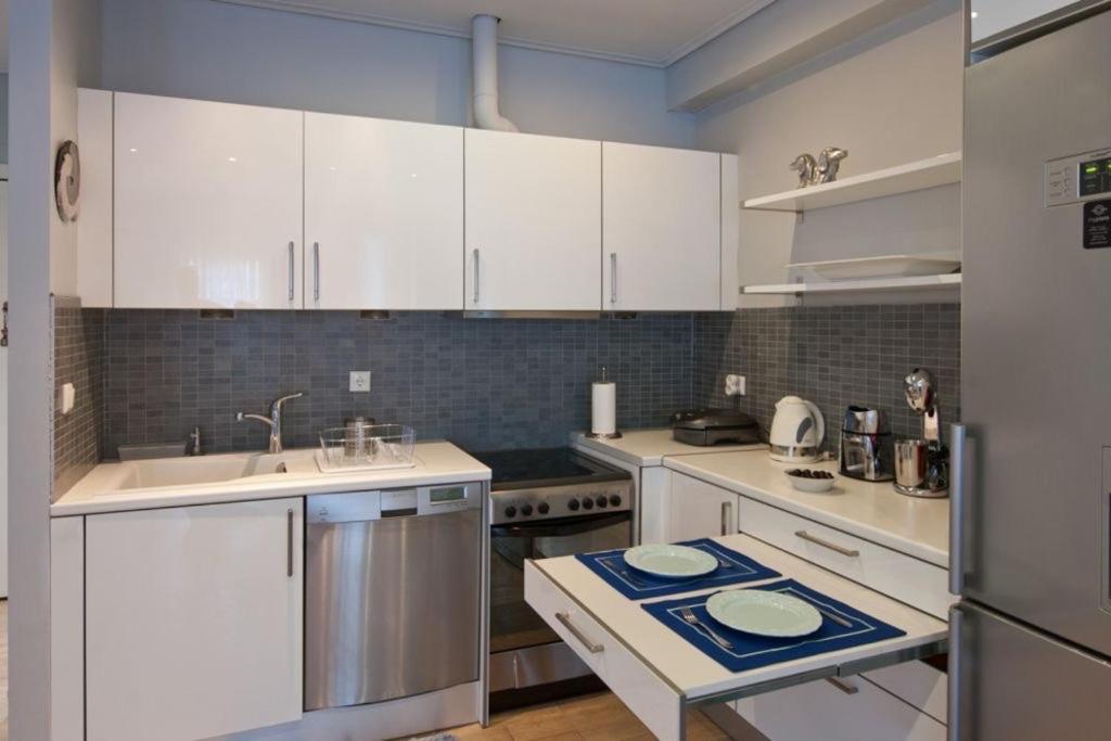 Acropolis Luxury Apartment With Balcony Atina Dış mekan fotoğraf